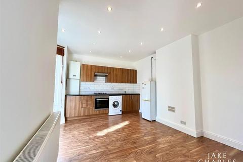 1 bedroom apartment for sale, Brownlow Road, Bounds Green N11