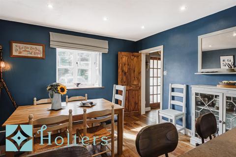 4 Ffrydd Road, Knighton, LD7 1DB