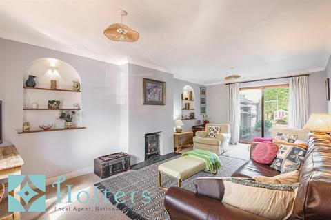 4 Ffrydd Road, Knighton, LD7 1DB