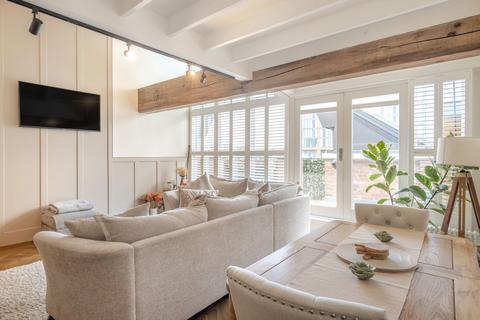 Suite 509, Middle Warehouse Castle Quay, Manchester, M15 4NT