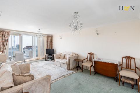 2 bedroom flat for sale, Kingsway, Hove BN3