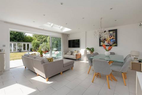 23 Pier Avenue, Whitstable, CT5 2HQ