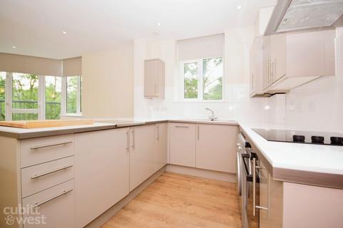 2 bedroom apartment to rent, Greenstede House Wood Street RH19