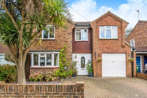 95 Briar Road, Shepperton, TW17 0JB