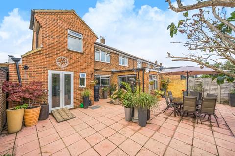95 Briar Road, Shepperton, TW17 0JB