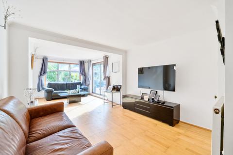 95 Briar Road, Shepperton, TW17 0JB