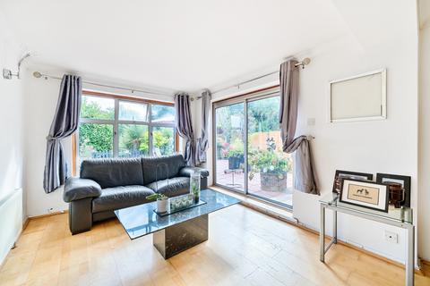 95 Briar Road, Shepperton, TW17 0JB