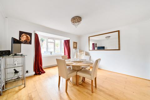 95 Briar Road, Shepperton, TW17 0JB