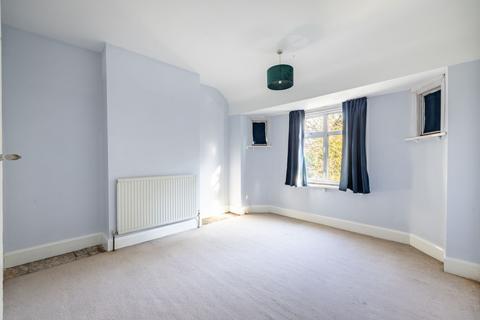 80 Woodcote Grove Road, Coulsdon, CR5 2AD