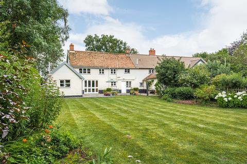 3 bedroom semi-detached house for sale, Illington