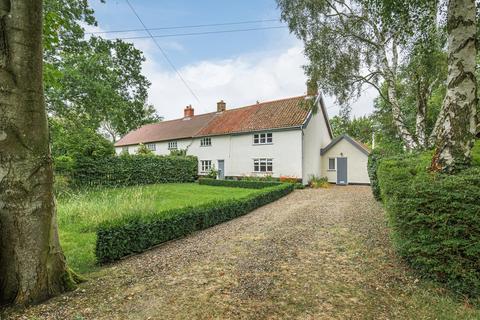 3 bedroom semi-detached house for sale, Illington