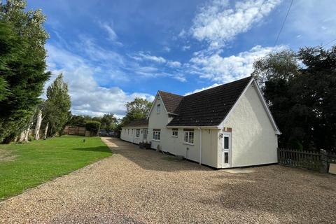 4 bedroom detached house for sale, Wigtoft Bank, Wigtoft