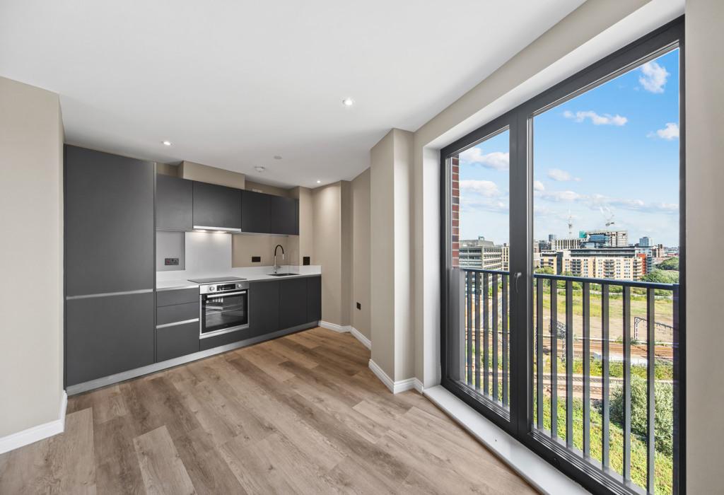 Whitehall Road, Leeds, West Yorkshire 2 bed apartment for sale £300,000