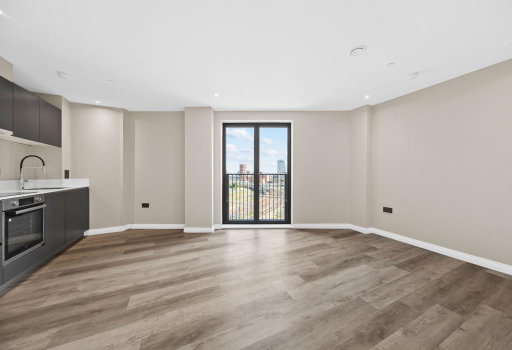 Whitehall Road, Leeds, West Yorkshire 2 bed apartment for sale £300,000