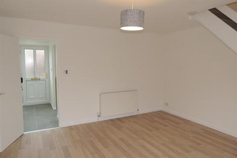 2 bedroom end of terrace house to rent, Lintern Crescent, Bristol