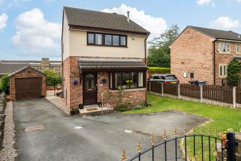 4 bedroom detached house for sale, Farfield Avenue, Bradford