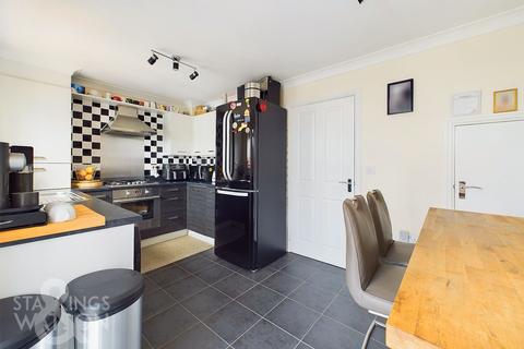 3 bedroom terraced house for sale, Bartrums Mews, Diss