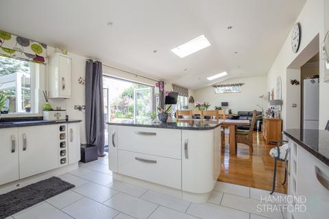 4 bedroom detached house for sale, Upton Close, Norwich