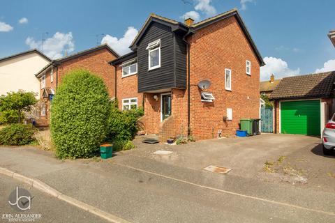 3 bedroom link detached house for sale, Seagers, Great Totham