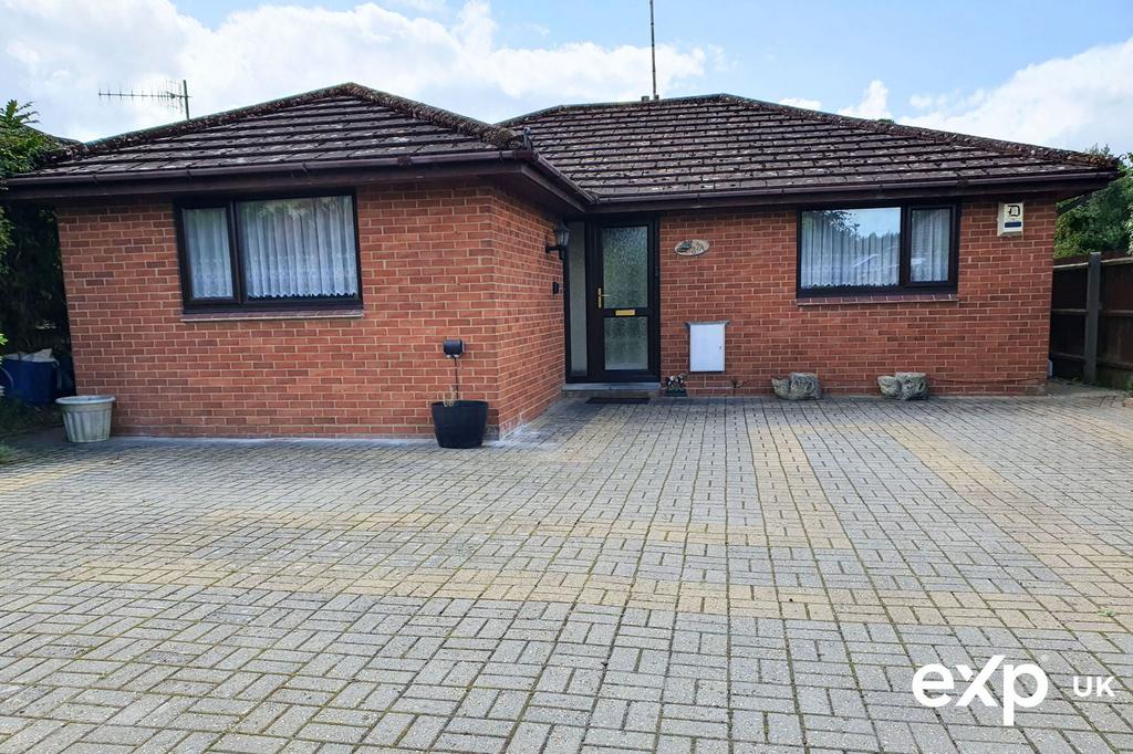 Sandy Lane, Poole BH16 2 bed detached bungalow for sale £389,950