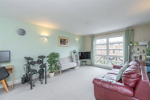 3 bedroom flat for sale, 2/8 Grandville, Edinburgh, EH6