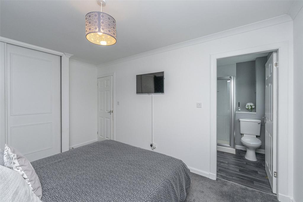 Bedroom 1 Alt