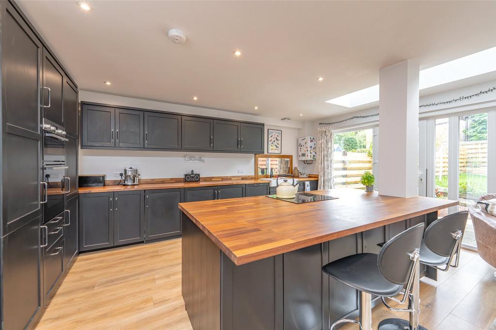 Dining Kitchen Alt