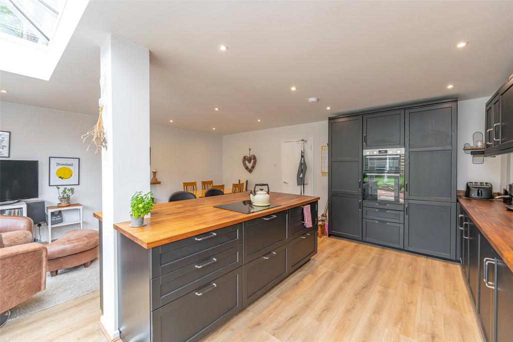 Dining Kitchen Alt