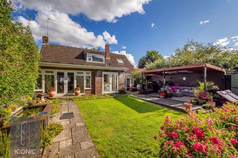 3 bedroom detached house for sale, The Street, Old Costessey, Norwich