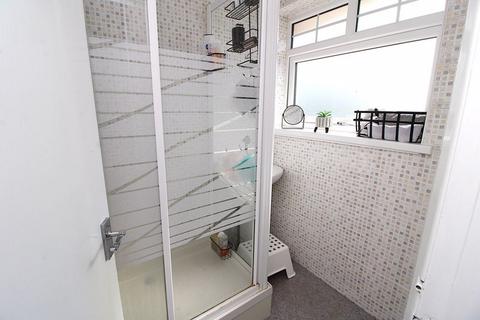 126 Chatsworth Crescent, Walsall, WS4 1RU