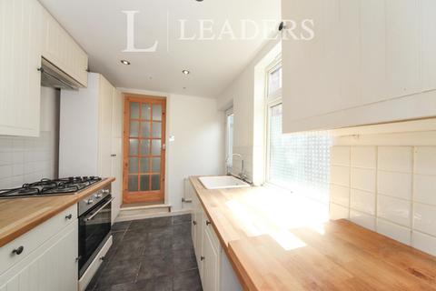 3 bedroom semi-detached house to rent, Chiltern Road Dunstable - LU6 1EP