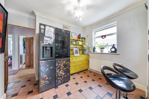 17 Marion Crescent, Orpington, BR5 2DE