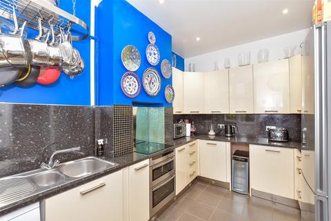 3 bedroom terraced house for sale, Copnor Road, Portsmouth, Hampshire