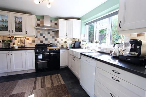 4 bedroom semi-detached house for sale, West End, Basingstoke RG24