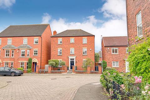 2 Walnut Walk, Lichfield, WS13 8FA
