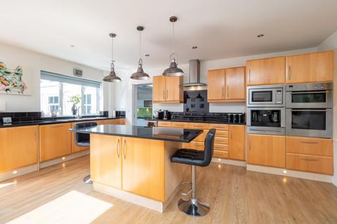 31 Palmer Avenue, Cheam, Sutton, SM3 8EF