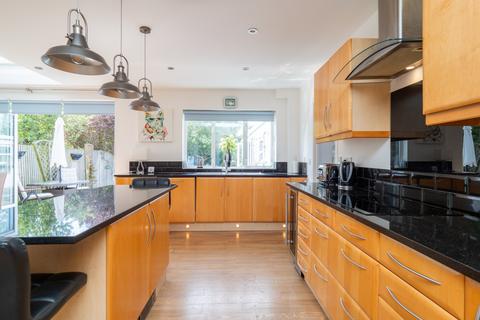 31 Palmer Avenue, Cheam, Sutton, SM3 8EF