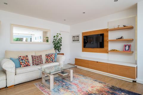 31 Palmer Avenue, Cheam, Sutton, SM3 8EF
