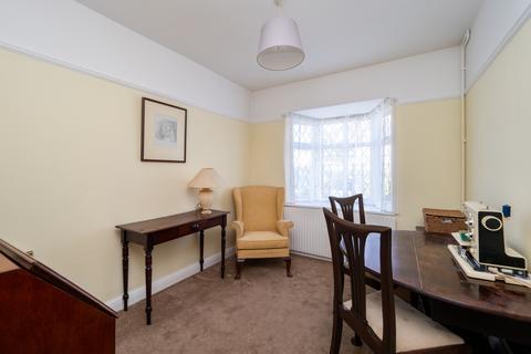 31 Palmer Avenue, Cheam, Sutton, SM3 8EF