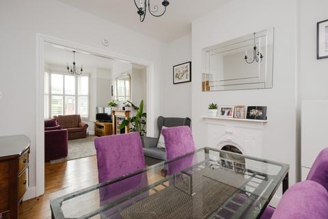 4 bedroom terraced house for sale, Garfield Road, London SW19