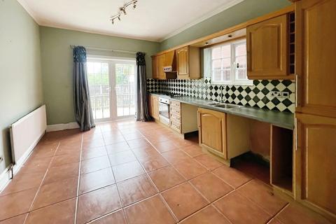 3 bedroom semi-detached house for sale, Dobbinetts Lane, Greater Manchester M23