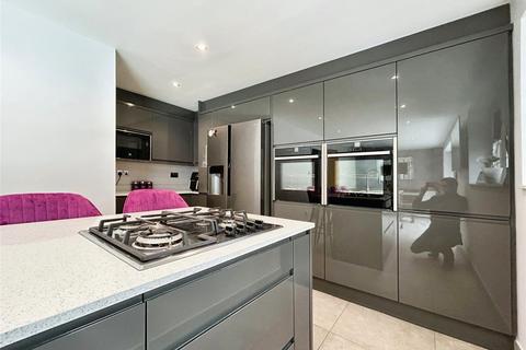 2 Hexter Close, Whetstone, Leicester, LE8 6QW