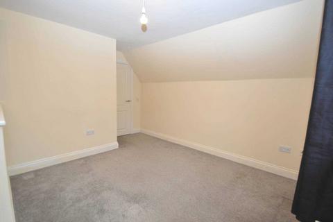 2 bedroom apartment to rent, ADDLESTONE