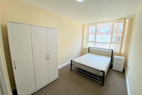 Studio to rent, Charles Street, Leicester, LE1