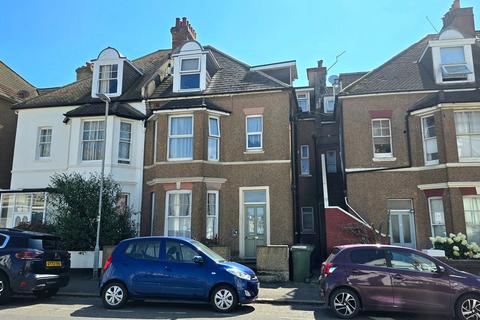 2 bedroom apartment for sale, Egerton Road, Bexhill-on-Sea, TN39