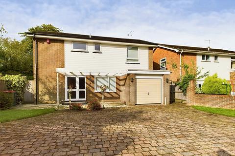 4 bedroom detached house for sale, Rowan Close, Crawley RH10