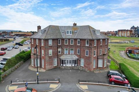 2 bedroom apartment for sale, Flat 15, 19 Royal Crescent, Whitby