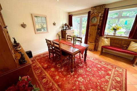 50 Broad Lane, Essington, Wolverhampton, WV11 2RG