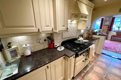 50 Broad Lane, Essington, Wolverhampton, WV11 2RG