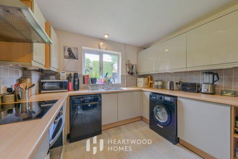 1 Old Orchard, Park Street, St Albans, AL2 2QB
